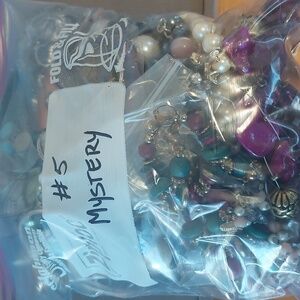 Sneak Peek JEWELRY Mystery BAG #5 25-pc Lot